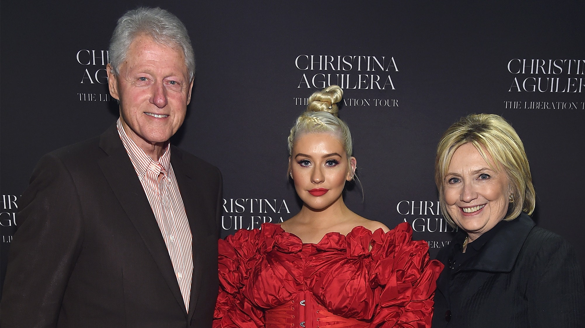 Билл Клинтон пригласил жену на концерт Кристины Агилеры