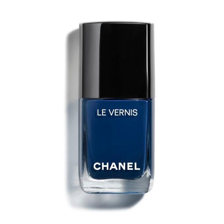 Лак для ногтей Le Vernis 624 1960 руб. Chanel.