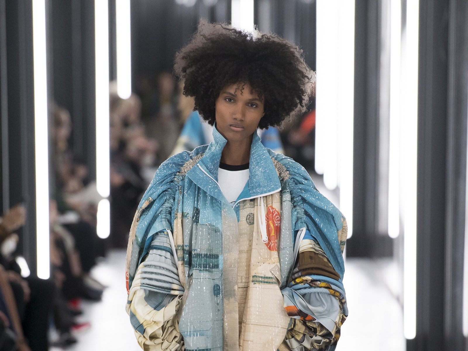 Неделя моды в Париже: показ Louis Vuitton весна-лето 2019