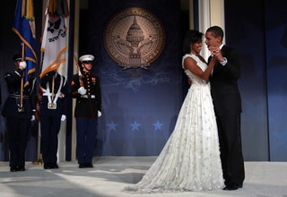 Мишель Обама в платье Jason Wu и Барак Обама.