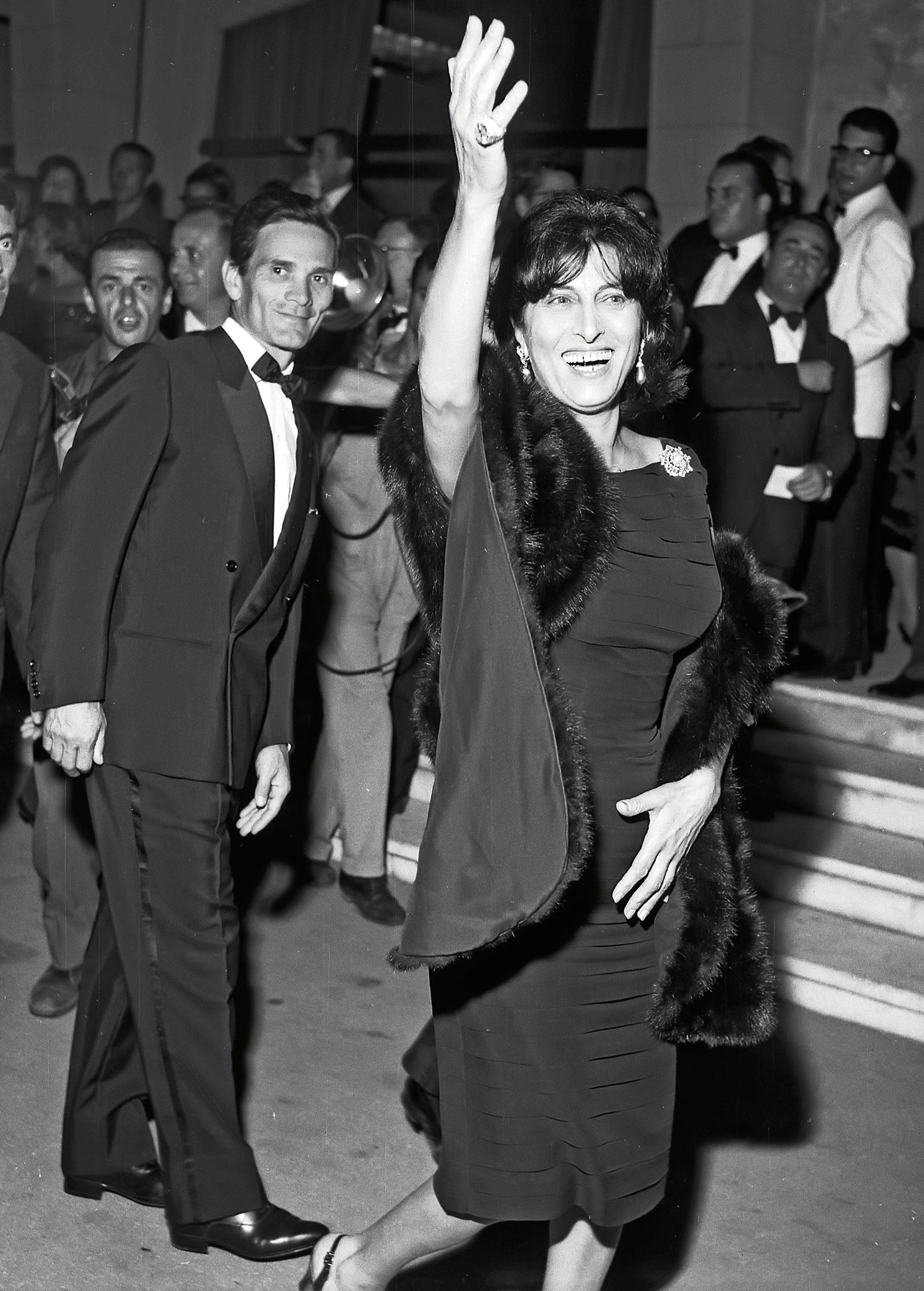 Анна Маньяни в украшениях Bvlgari на Венецианском кинофестивале 1962.