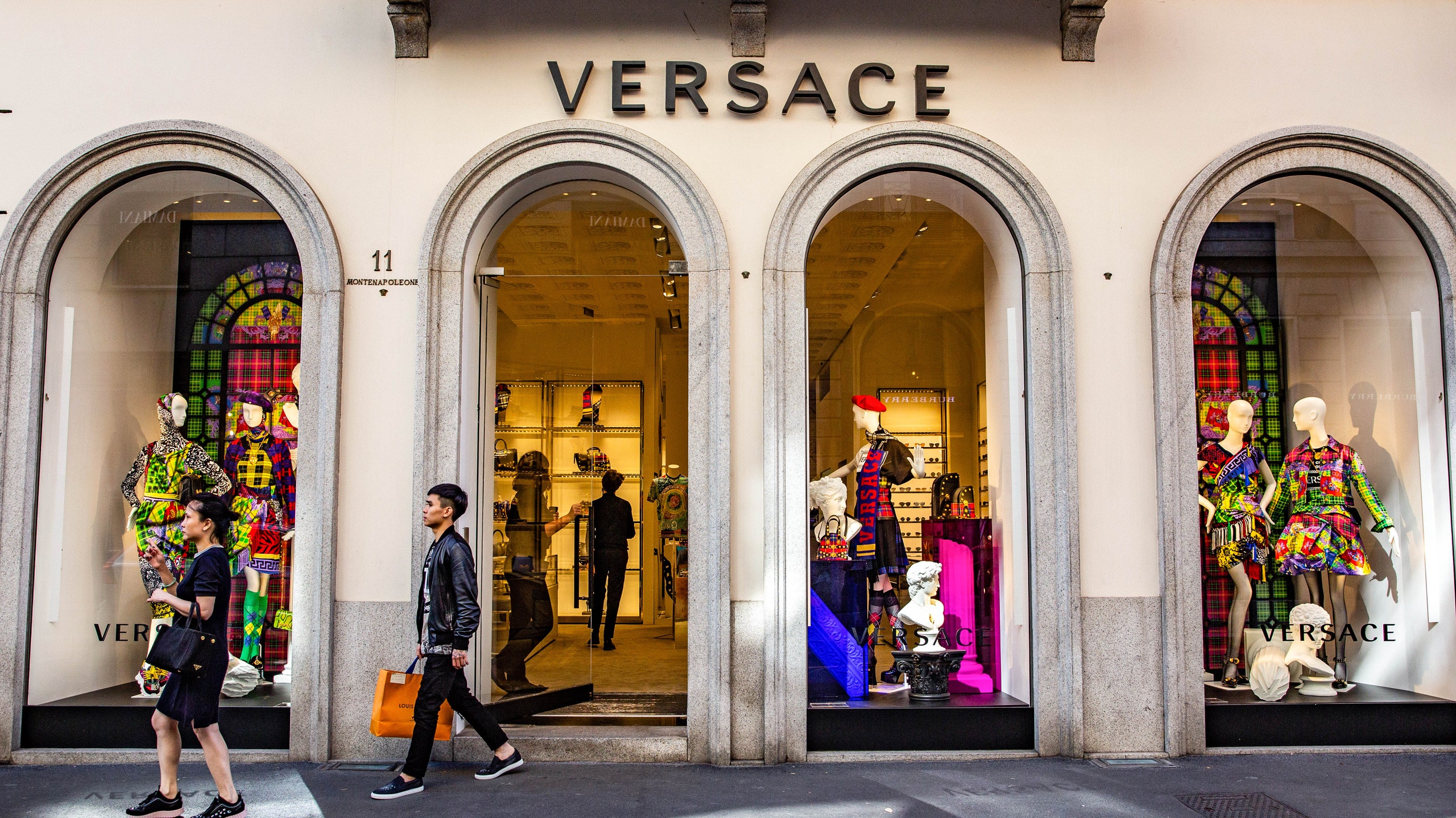 Michael kors hot sale buy versace