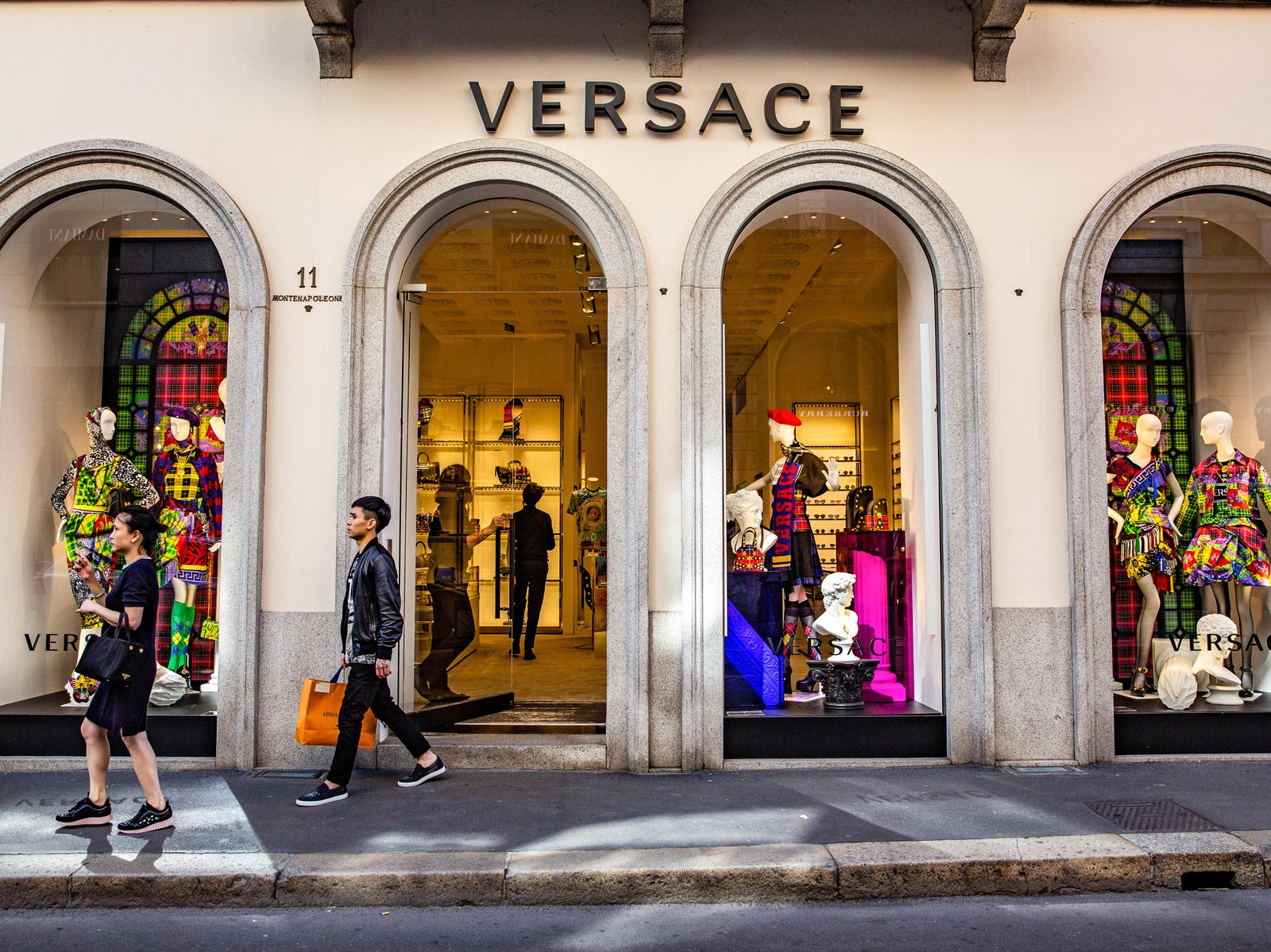 Michael Kors купит бренд Versace