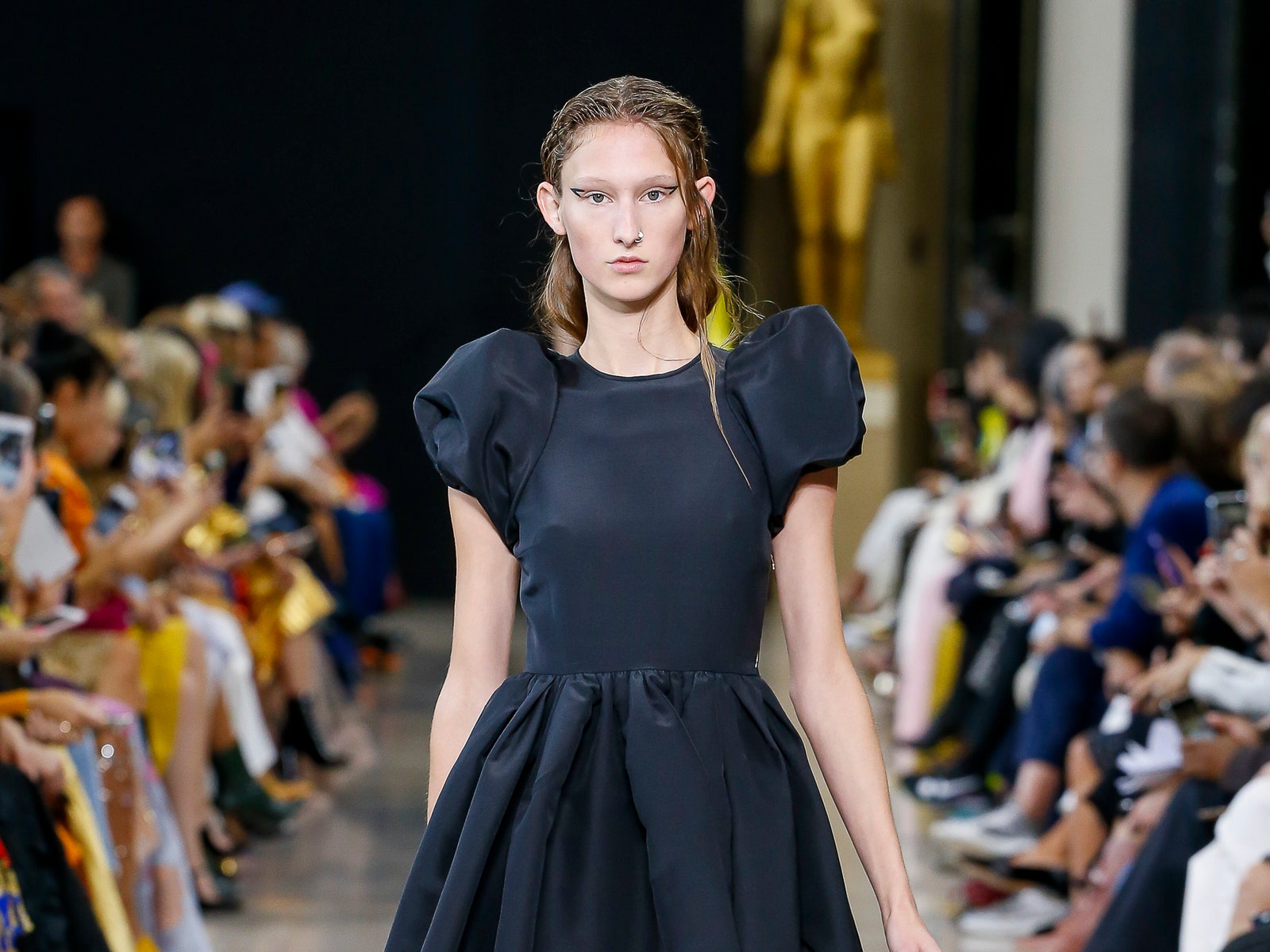 Неделя моды в Париже: показ Rochas весна-лето 2019