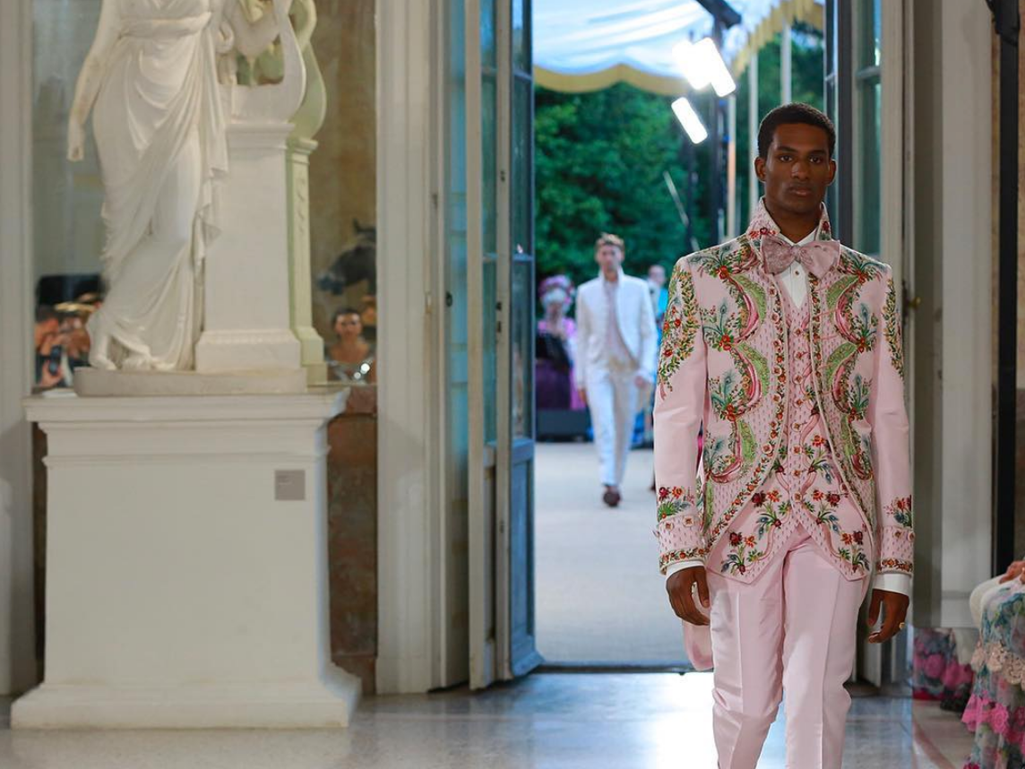 Показ Dolce & Gabbana Alta Moda на Комо