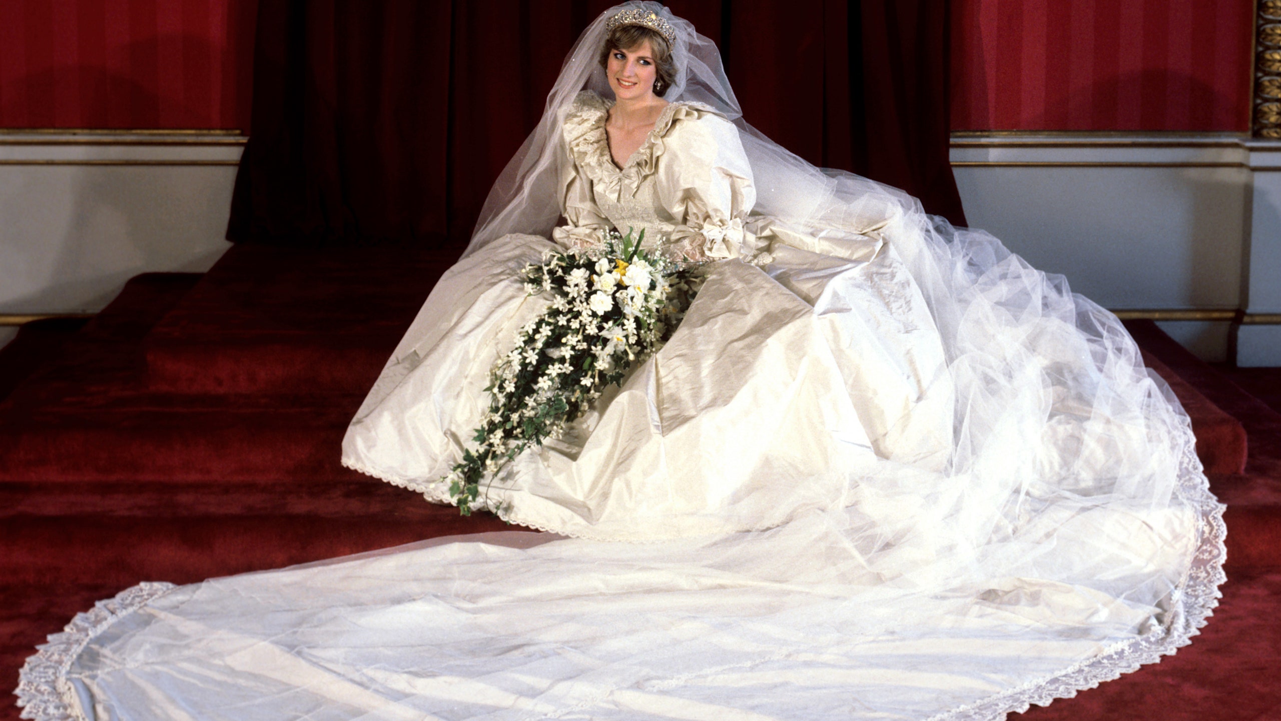 Свадебные платья принцессы Дианы королевы Летиции княгини Шарлен Грейс келли