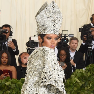 Met Gala 2018: Ким Кардашьян, Рианна и Сара Джессика Паркер на Балу Института костюма