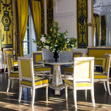 Dior отреставрировали «cельский замок» Марии-Антуанетты