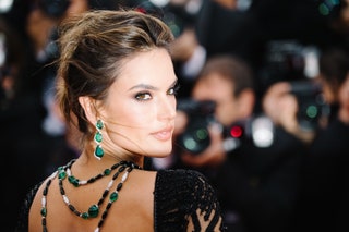 Изабель Гулар вnbspукрашениях Chopard.