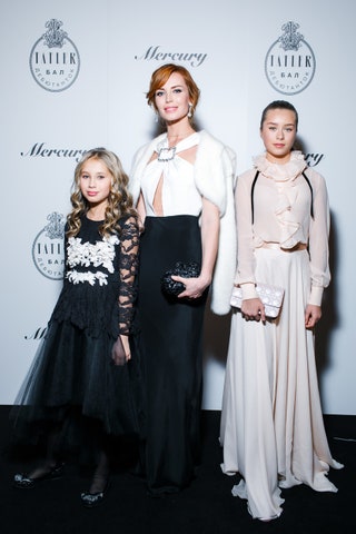 Анна Лалакина с дочерьми Полиной и Аленой.