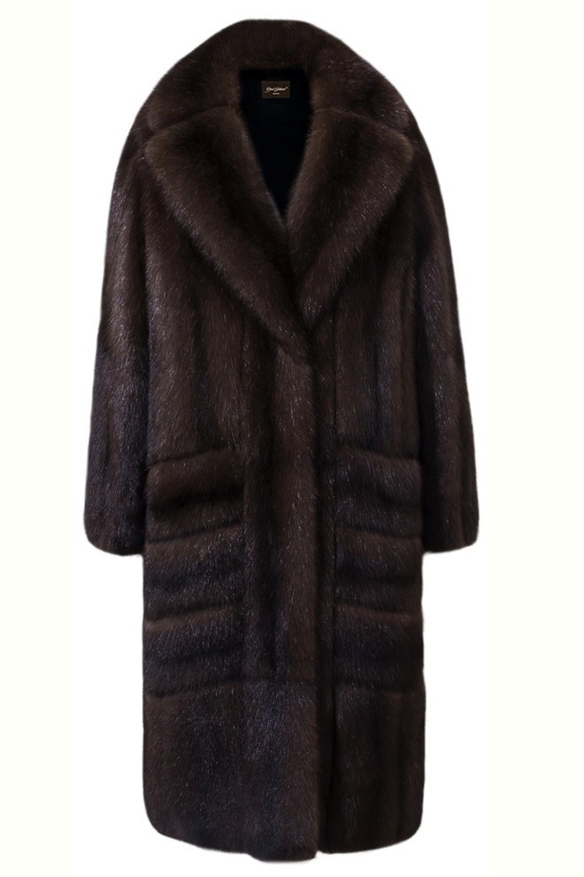 Пальто из баргузинского соболя вертикального кроя 3й цвет 1я седина 2 350 000 руб.