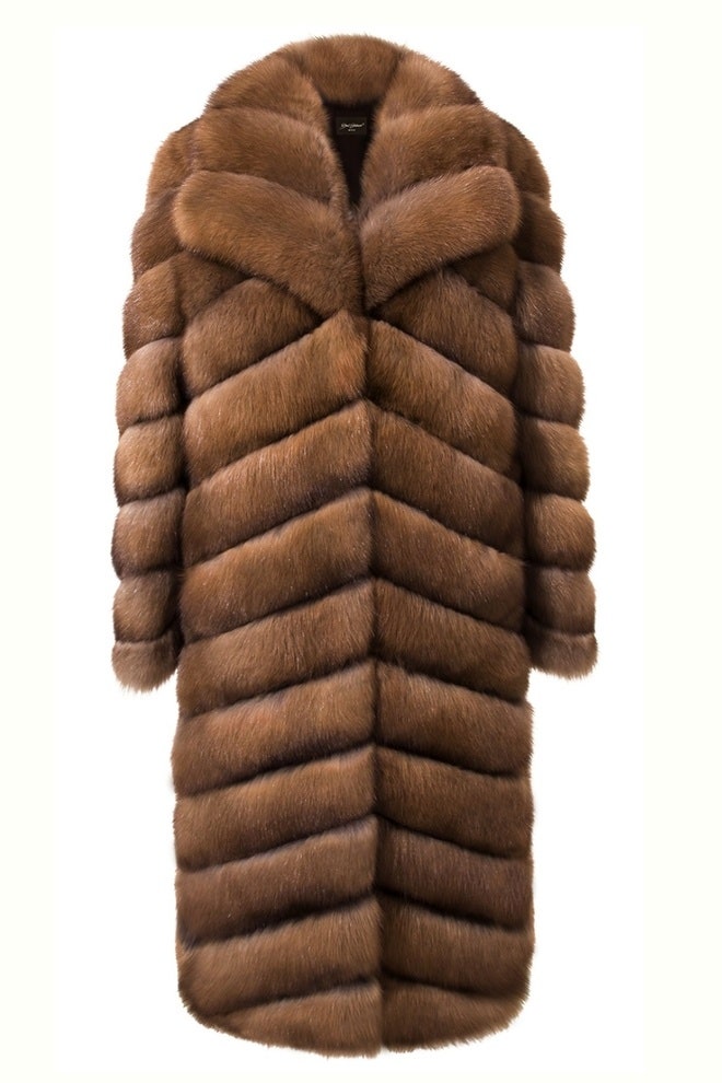 Пальто из баргузинского соболя диагонального кроя 6й цвет 1 020 000 руб.