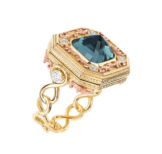 Кольцо Volupt Spinelle Bleu — желтое золото розовое золото бриллианты и голубая шпинель.