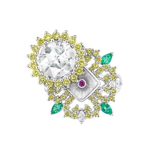 Кольцо Volupt Diamant — белое золото бриллианты желтые бриллианты изумруды и рубины.