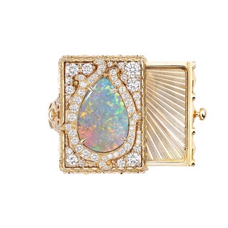 Кольцо Cachette Tiroir Opale Claire — желтое золото розовое золото бриллианты и светлый опал.