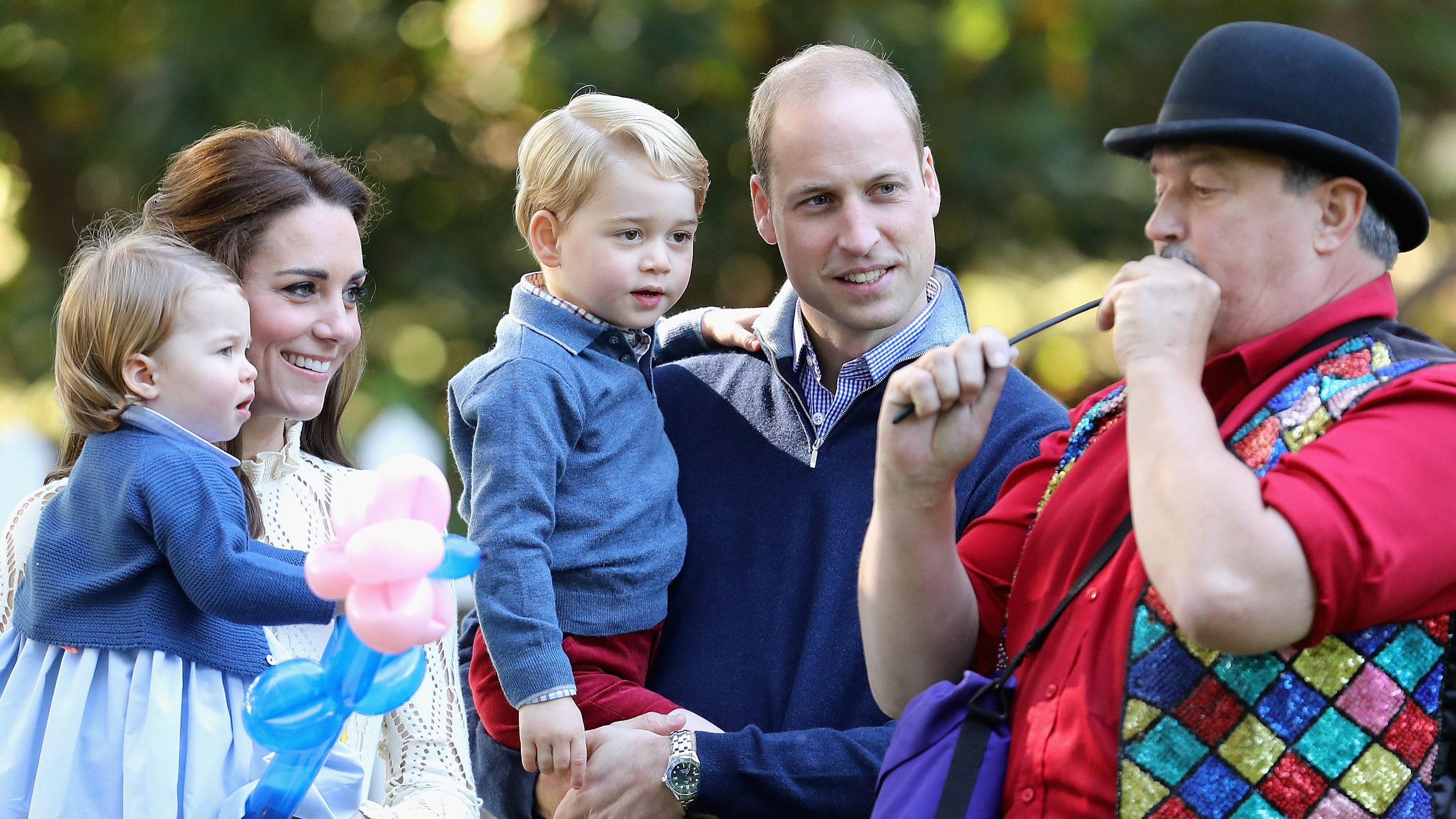 Кейт Миддлтон фото с детьми и принцем Уильямом