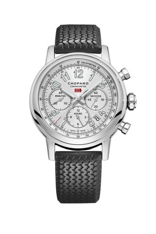 Для него часы Chopard Mille Miglia Classic Chronograph.