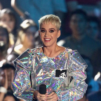 Семь нарядов Кэти Перри на MTV VMA 2017