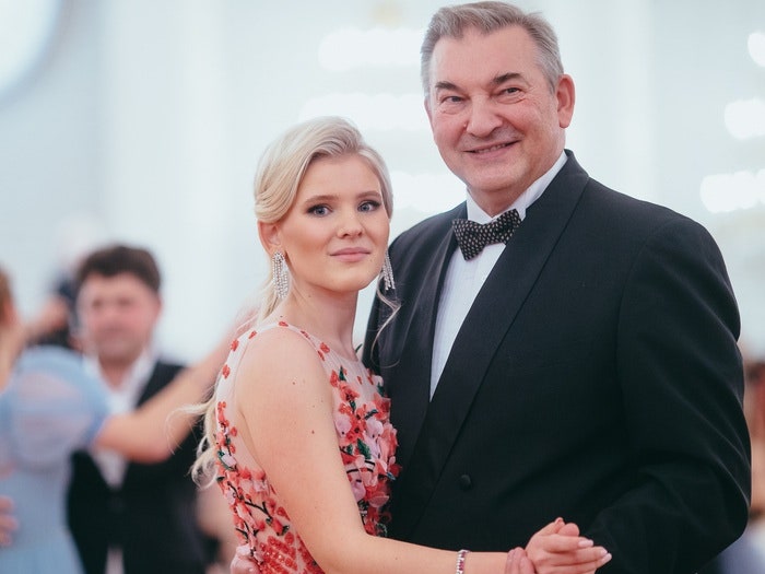 Лети, лети лепесток: Анна Емшанова на Балу дебютанток Tatler 2017