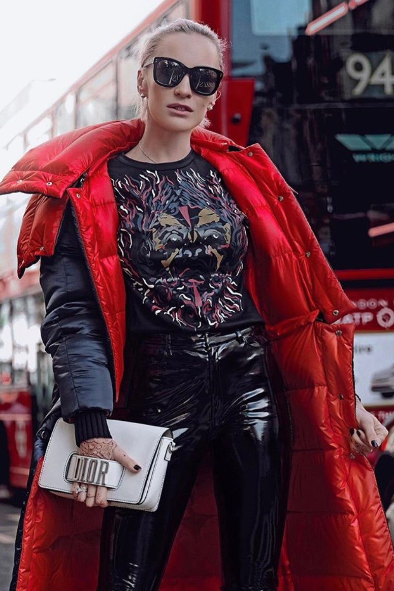 Наталья Давыдова в пуховике Versace  tetyamotya