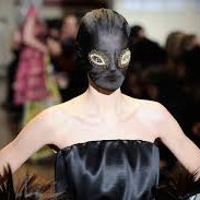 Умерла сооснователь Maison Martin Margiela Дженни Майренс