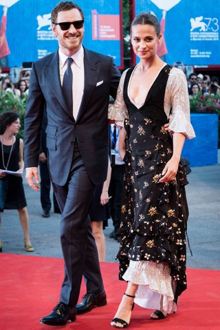 Майкл Фассбендер и Алисия Викандер на Венецианском кинофестивале сентябрь  2016.
