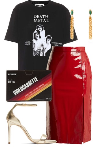 Футболка MсQ by Alexander McQueen клатч Sarah's Bag босоножки Saint Laurent серьги Sylvia Toledano юбка Saloni.