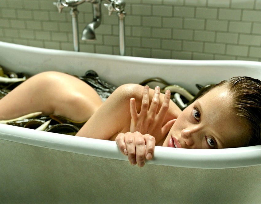 Необычные бьютипроцедуры в кино молочные ванны жемчужные маски ванны с угрями