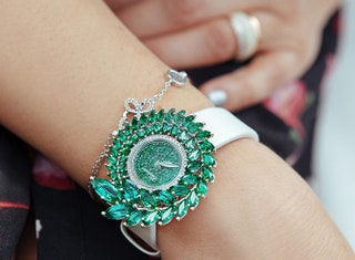 Часы с изумрудами и бриллиантами Chopard из коллекции Green Carpet.