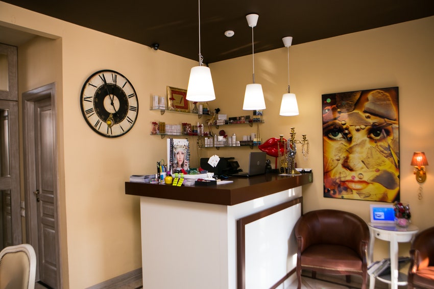 Новые бьютиточки Москвы салоны красоты Hair Spot Pigment Club MaMi GBar