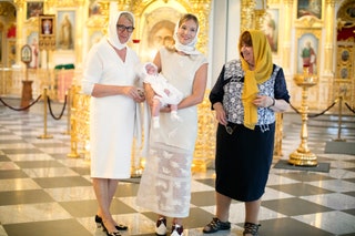 Ида Кехман с дочерью Анастасией ее крестной мамой Валентиной и своей мамой.