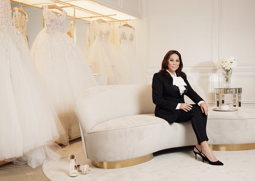 Вицепрезидент Mercury Алла Вербер в пространстве Wedding by Mercury в «Барвихе Luxury Village». Смокинг из шерсти и...