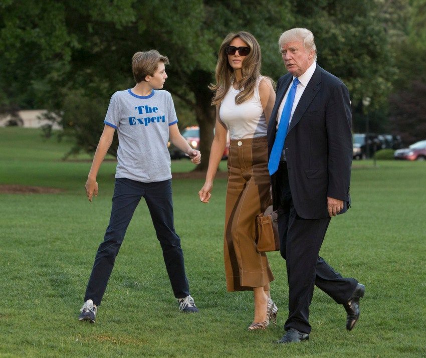 Меланья Трамп с сыном Бэрроном переехали в Белый дом фото семьи президента США