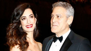 Фото беременной Амаль Клуни с Джорджем Клуни на премии «Сезар» 2017 | Tatler