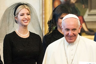 Иванка Трамп и папа римский Франциск.