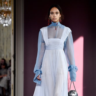 История искусств на шоу Valentino Couture осень-зима 2017/2018