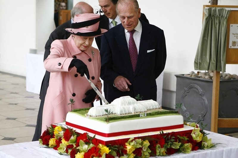 Любимые торты Елизаветы II фото королевы с десертами