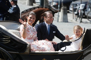 Принцесса Виктория и принц Даниэль с дочерью принцессой Эстель.
