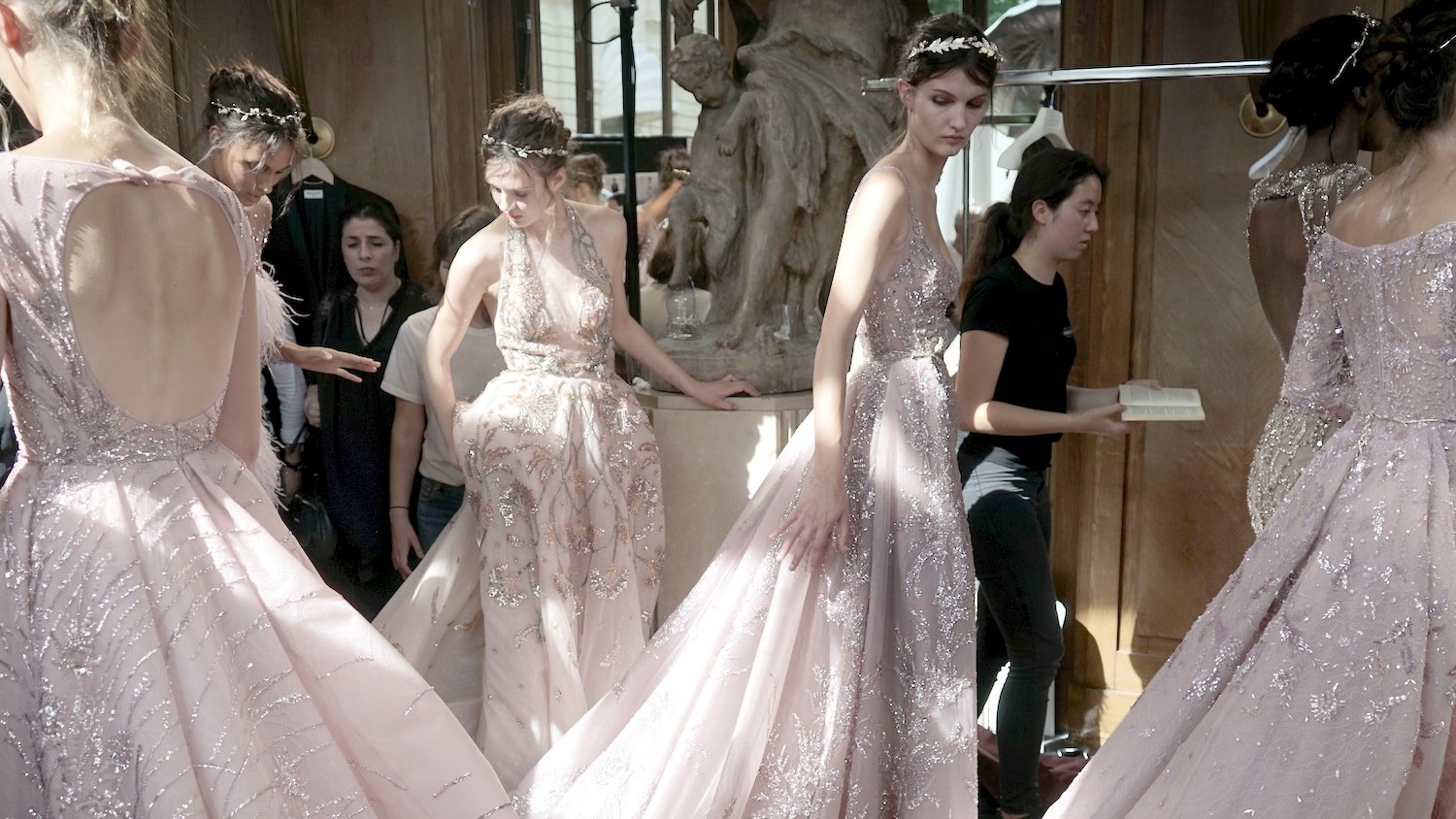 Неделя высокой моды в Париже фото 50 лучших платьев