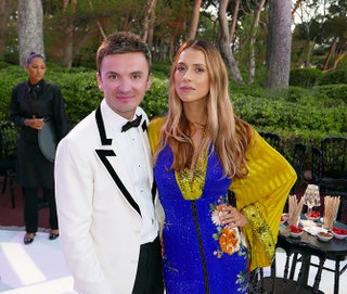Евгений Заболотный в Gucci и Александра Мельниченко в JeanPaul Gaultier Couture.