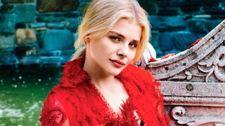 Фото Хлои Морец в вечерних платьях лучшие образы актрисы на красных дорожках | Tatler
