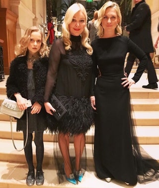 Юлия Янина с дочерьми Марией и Дарьей.