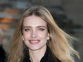 Наталья Водянова и Антуан Арно на вечере Louis Vuitton в Лувре