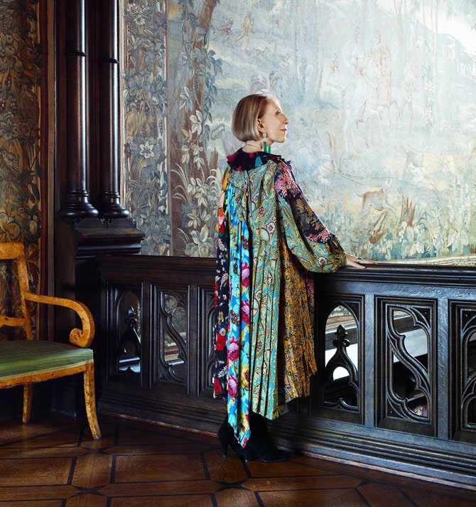 Инна Чурикова в платье Balenciaga и украшениях Garrard