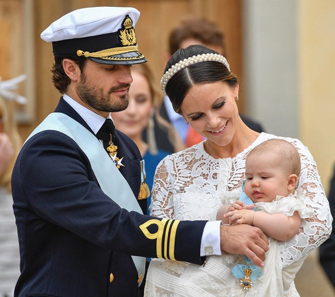 Принц Карл Филипп и София Хеллквист на крестинах сына Александра