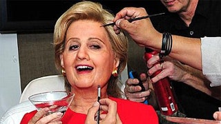 Фото Кэти Перри в образе Хиллари Клинтон на Хэллоуин | Tatler