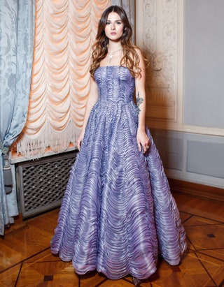 Анна Королева в платье Armani Prive.