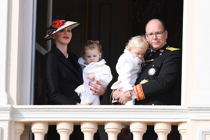 Княгиня Шарлен и князь Альберт II с детьми Габриэллой и Жаком