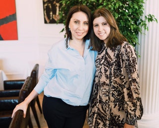 София Меладзе с мамой Ириной на завтраке дебютанток Бала Tatler в ресторане Bolshoi .