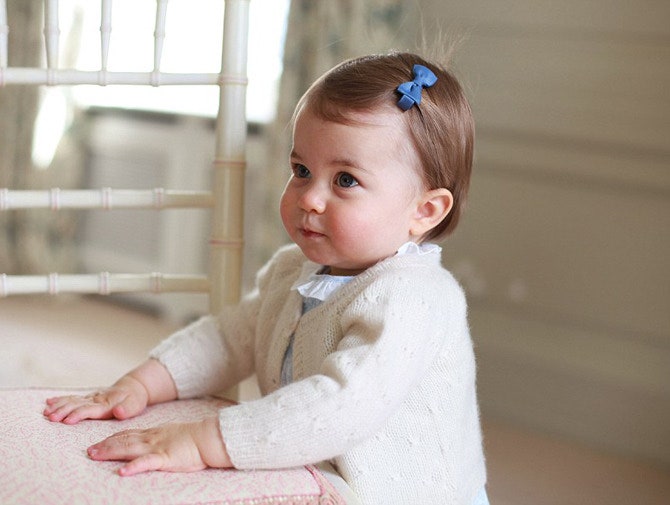Фото Шарлотты Кембриджской дочери принца Уильяма и Кейт Миддлтон исполнился год | Tatler